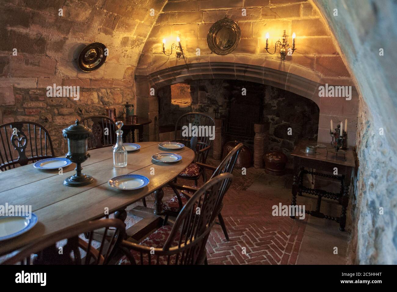 16th century dining hi-res stock photography and images - Alamy