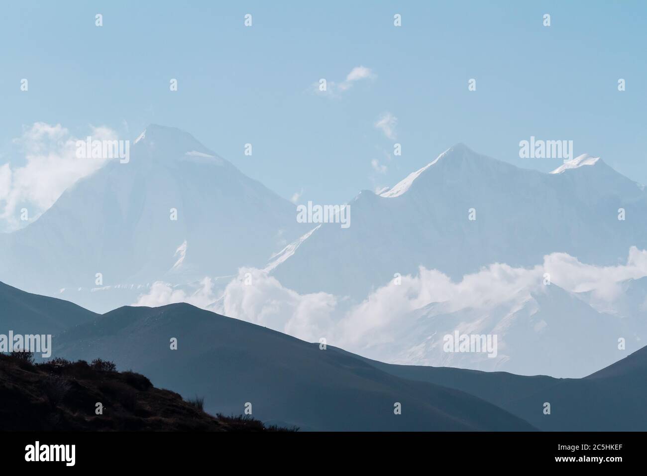 Blue Mountain Background Morning In The Misty Mountains Stock Photo Alamy