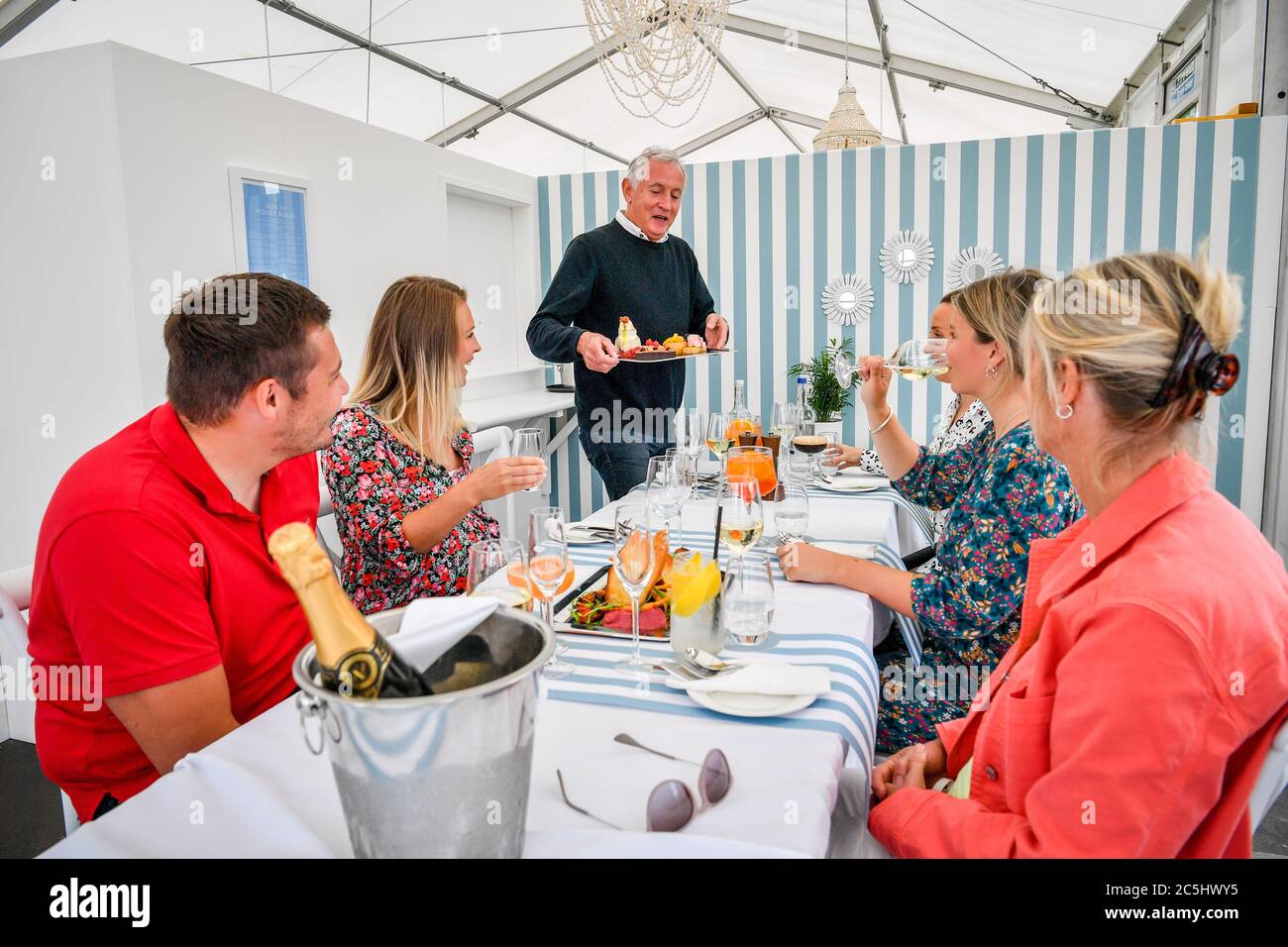 Serving hatch hires stock photography and images Alamy