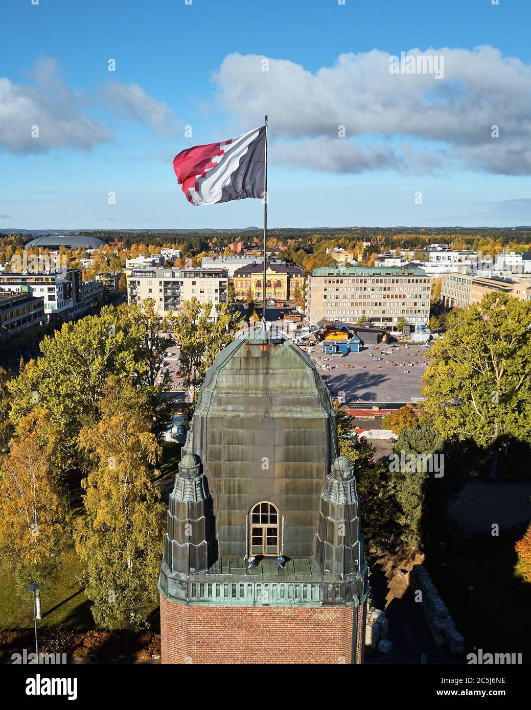JOENSUU / FINLAND - October 4 2018: Aerial view of Joensuu City Hall (Kaupungintalo). North Karelia flag. North Karelia flag. Stock Photo