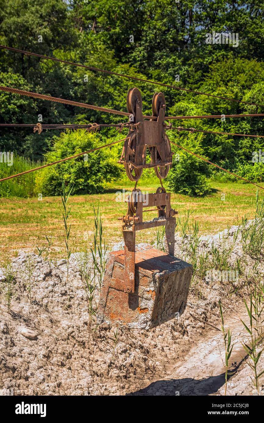 Owakudani sulphur hot springs hires stock photography and images Alamy
