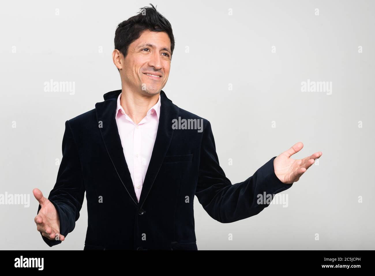 Hispanic man explaining something hi-res stock photography and images ...