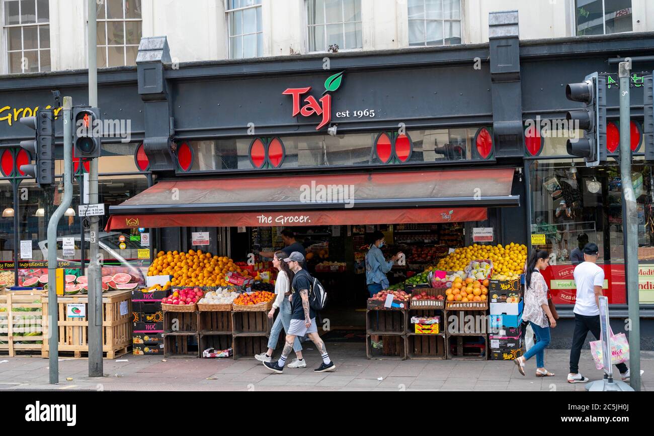 Asian Shop Uk High Resolution Stock Photography and Images Alamy