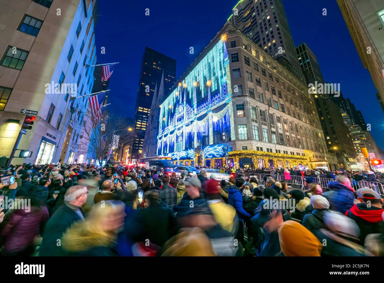 Saks fifth avenue 2019 hires stock photography and images Alamy