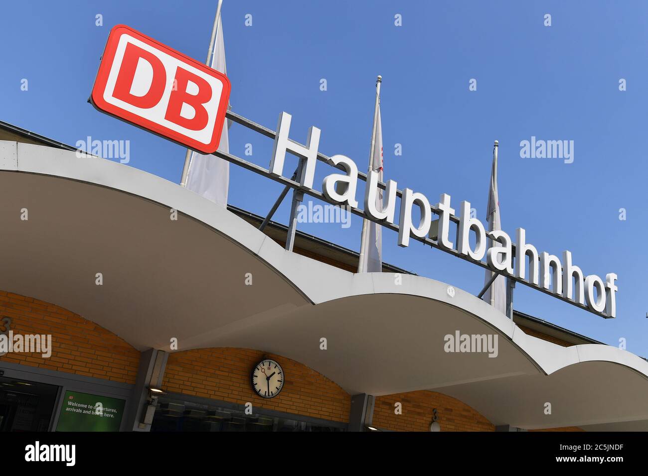 Page 2 Wolfsburg Emblem High Resolution Stock Photography And Images Alamy