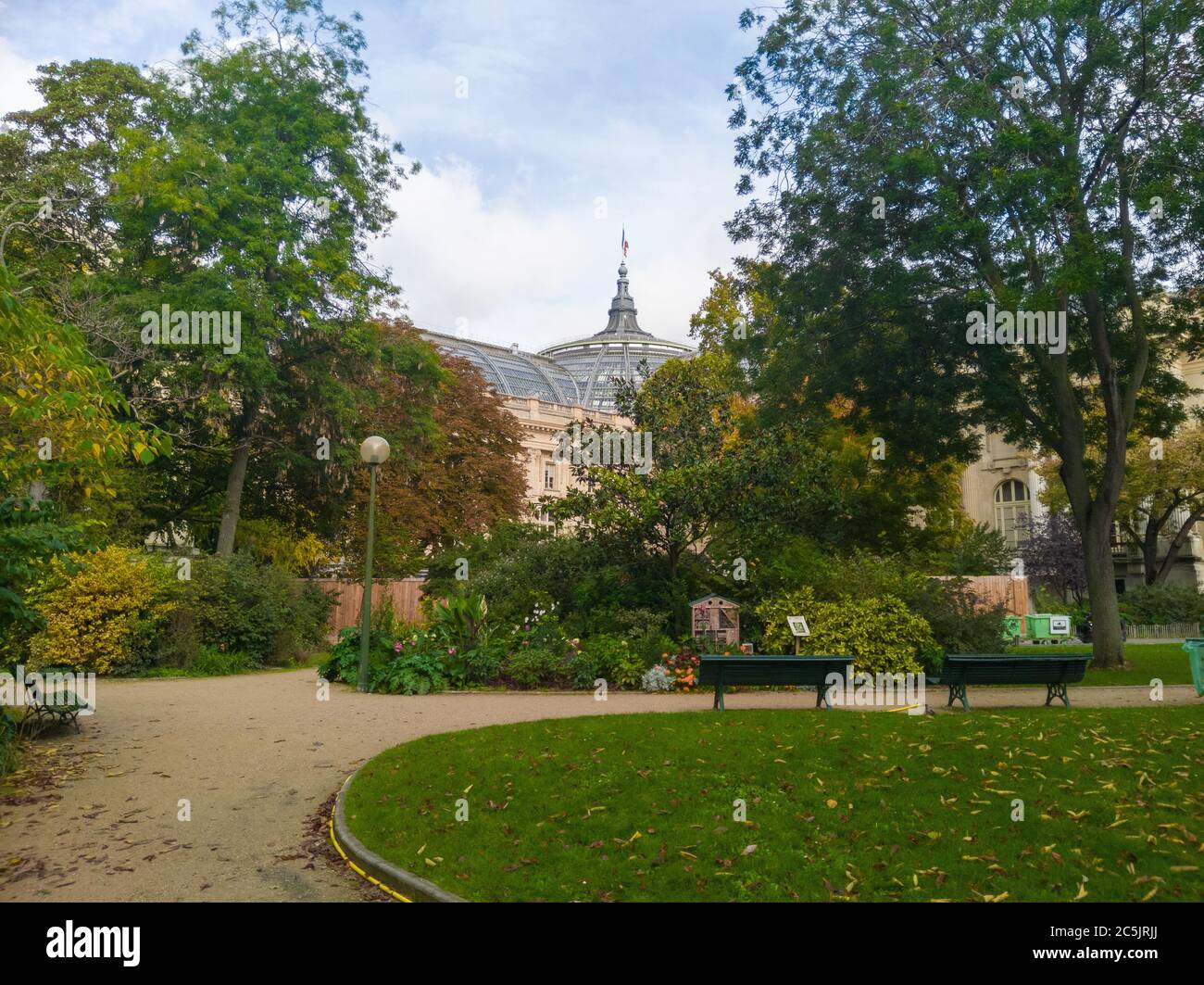 Jardin de la Nouvelle-France (New-France Garden), Paris. Beautiful
