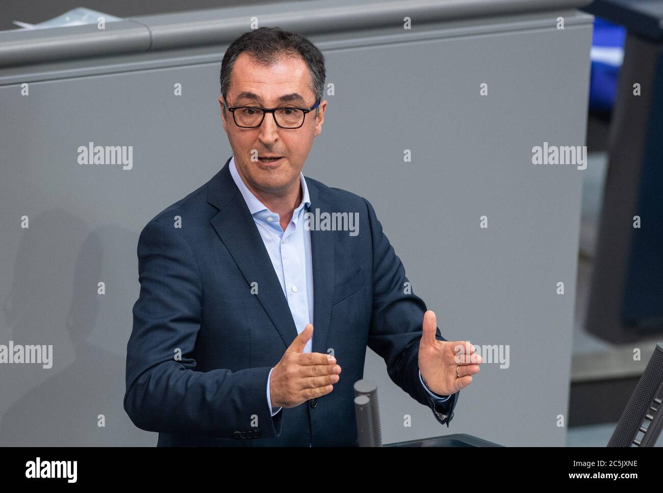Berlin, Germany. 03rd July, 2020. Cem Özdemir (Bündnis 90/Die Grünen) speaks in the plenary session of the German Bundestag. The main topics of the 171st session of the 19th legislative period are the adoption of the Coal Exit Act, a topical hour on the excesses of violence in Stuttgart, as well as debates on electoral law reform, the protection of electronic patient data, the welfare of farm animals and the German chairmanship of the UN Security Council. Credit: Christophe Gateau/dpa/Alamy Live News Stock Photo