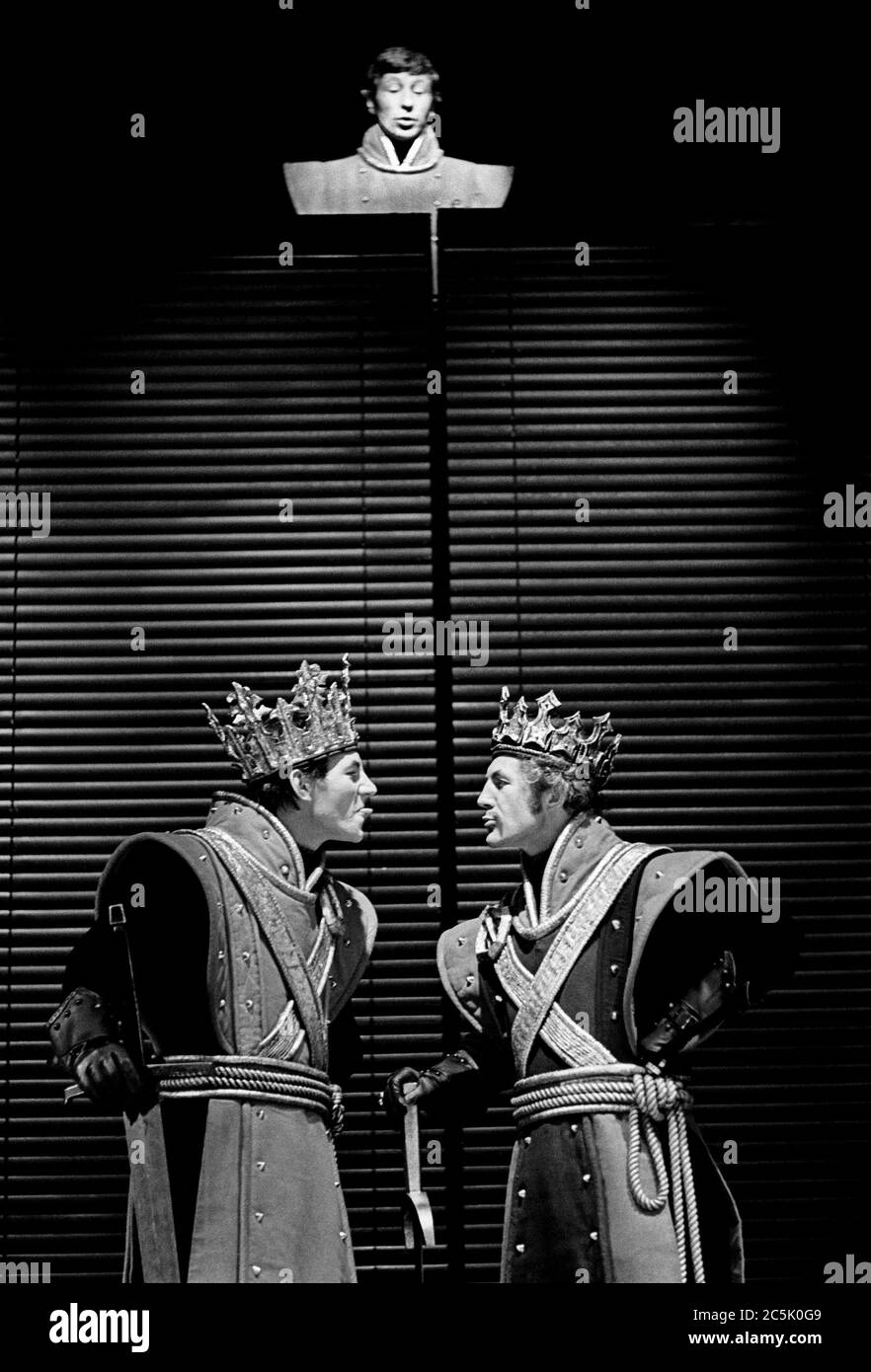 l-r: Patrick Stewart (King John), Peter Needham (King Philip of France) with (above) Michael McGovern (Citizen of Angiers) in KING JOHN by Shakespeare at the Royal Shakespeare Company (RSC) /Theatre-go-round 1970  director: Buzz Goodbody Stock Photo