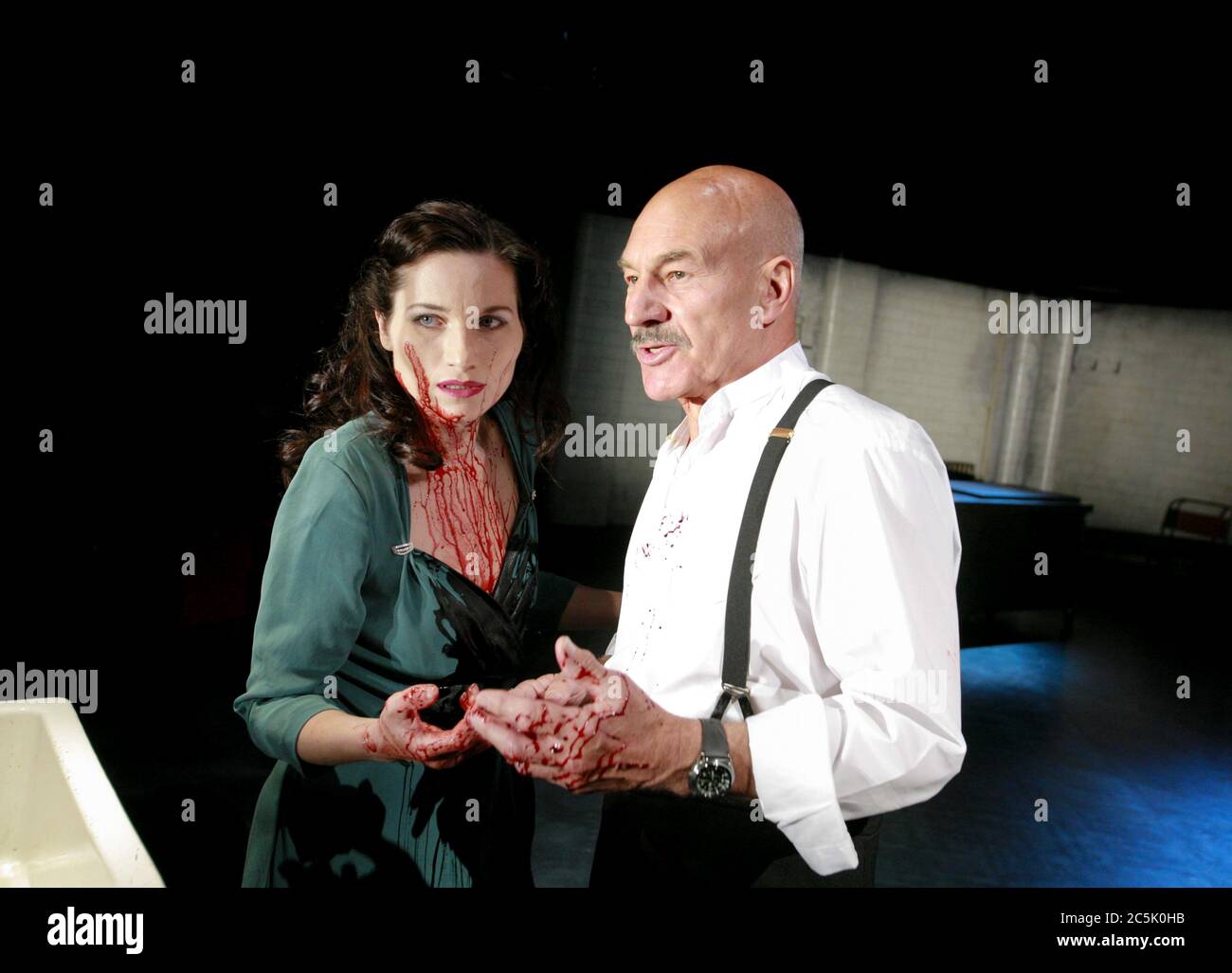 Kate Fleetwood Lady Macbeth Patrick Stewart Macbeth In Macbeth By Shakespeare At The Minerva Theatre Chichester Festival Theatre West Sussex England 01 06 2007 Design Anthony Ward Lighting Howard Harrison Fights Terry King Director