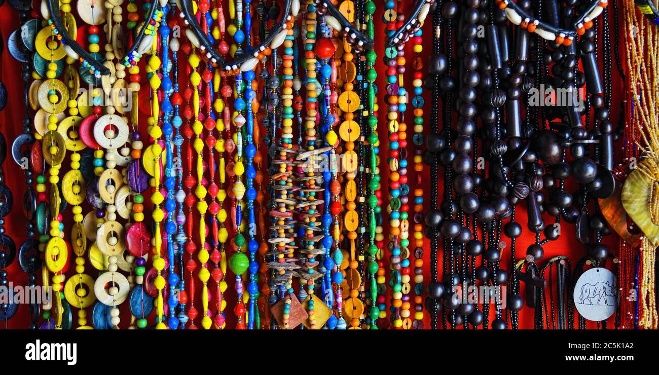 handcrafted-or-handmade-jewellery-african-handmade-bijouterie-on-a