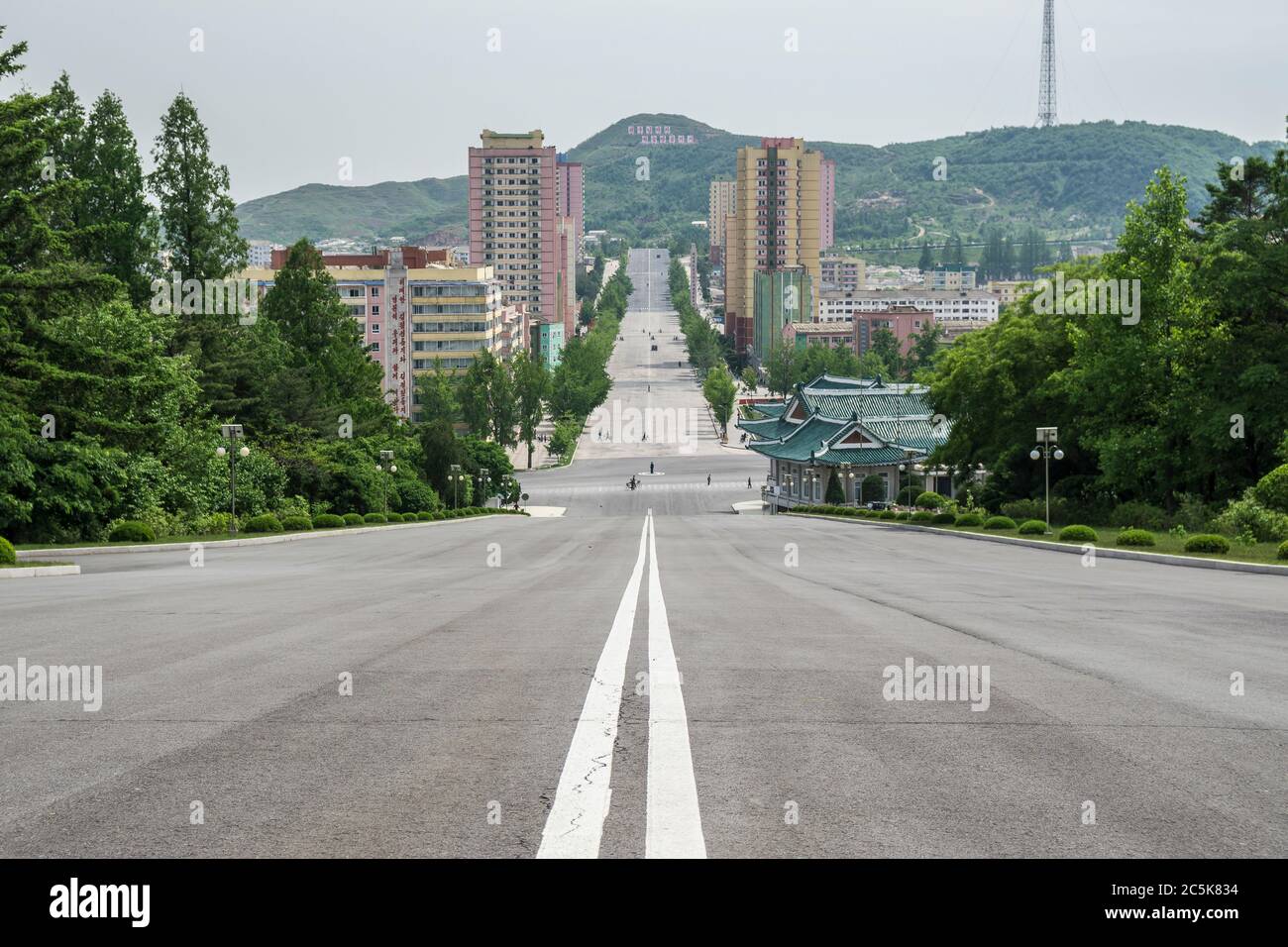 Main street of the city of Kaesong near to the DMZ, DPRK - North Korea Stock Photo