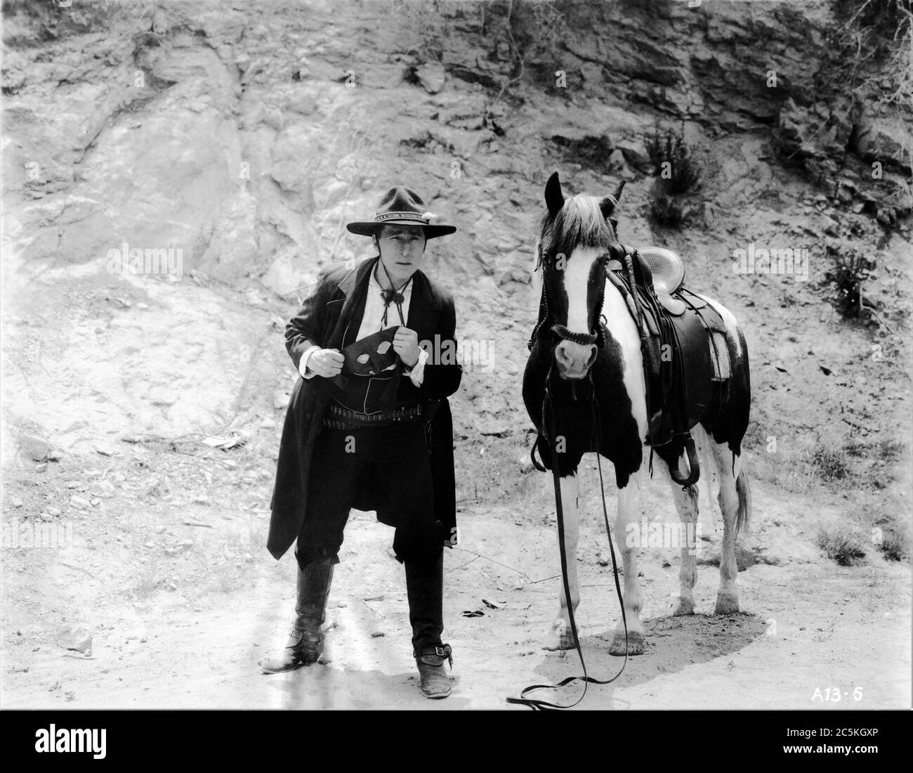 WILLIAM S. HART and his horse FRITZ in THE NARROW TRAIL 1917 directors ...