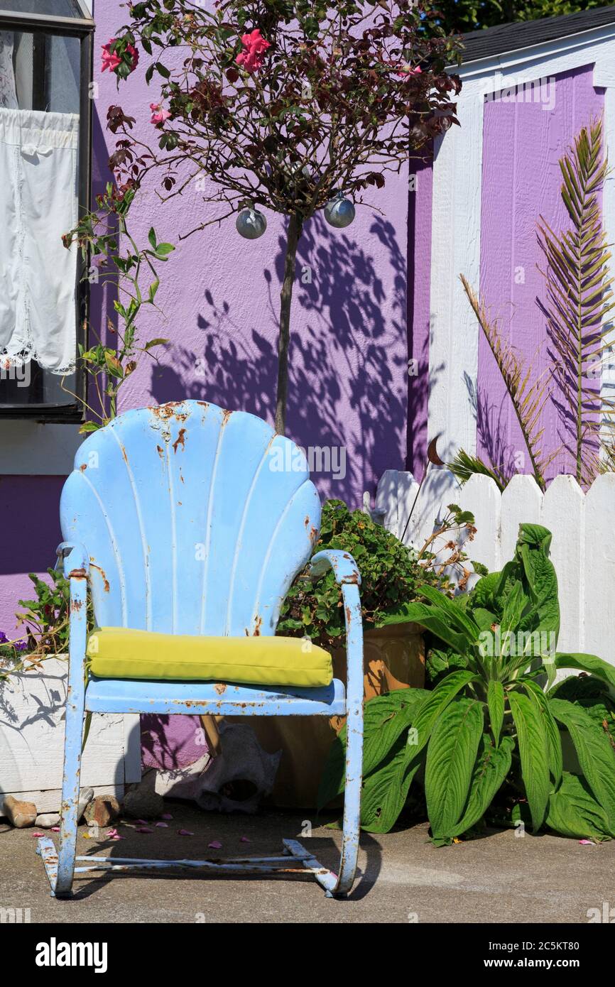 Purple house in Half Moon Bay,California,USA Stock Photo Alamy