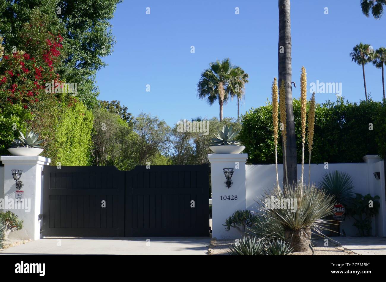 Toluca Lake, California, USA 3rd July 2020 A general view of atmosphere