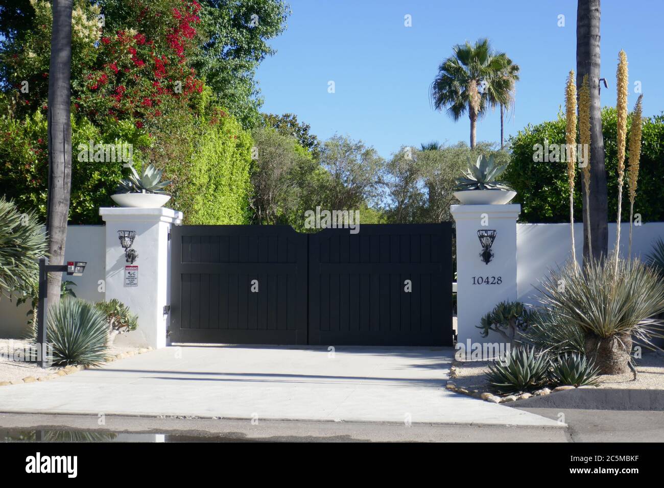 Toluca Lake, California, USA 3rd July 2020 A general view of atmosphere