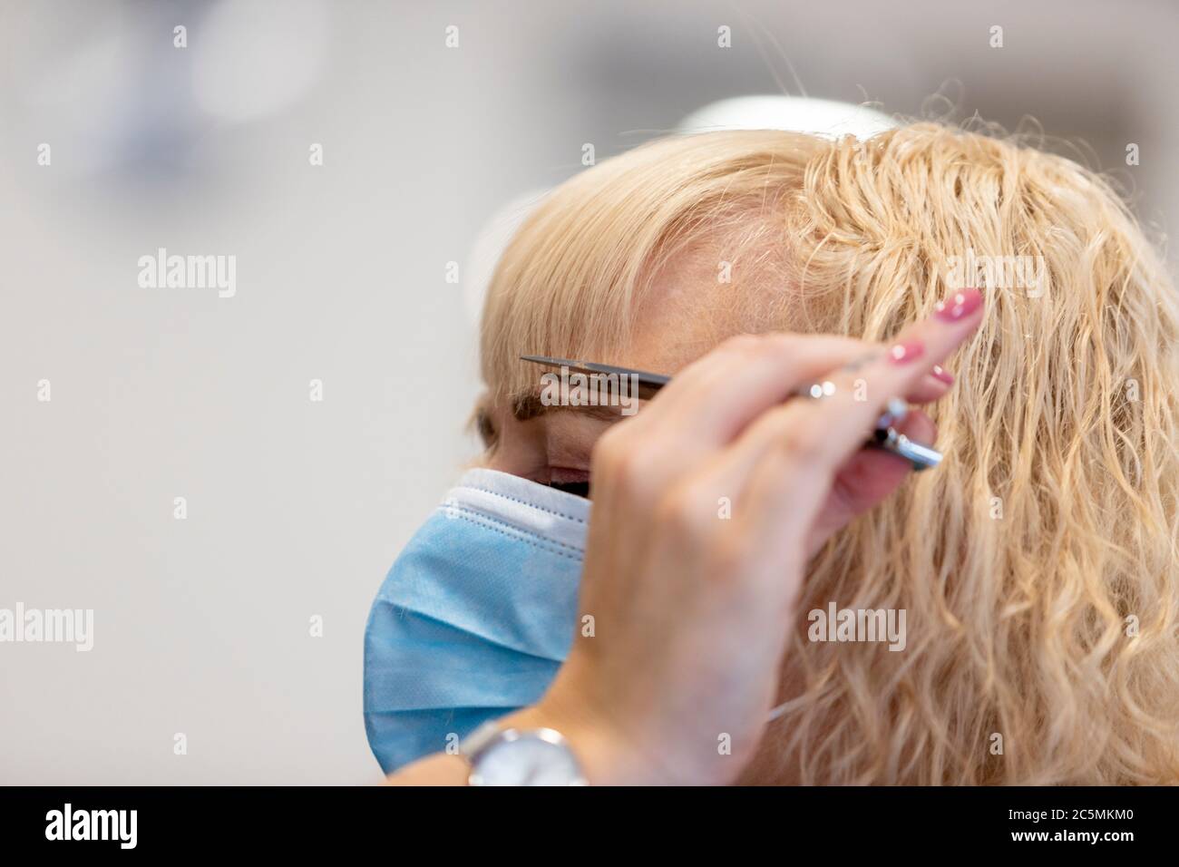 Brentwood cut salon hires stock photography and images Alamy