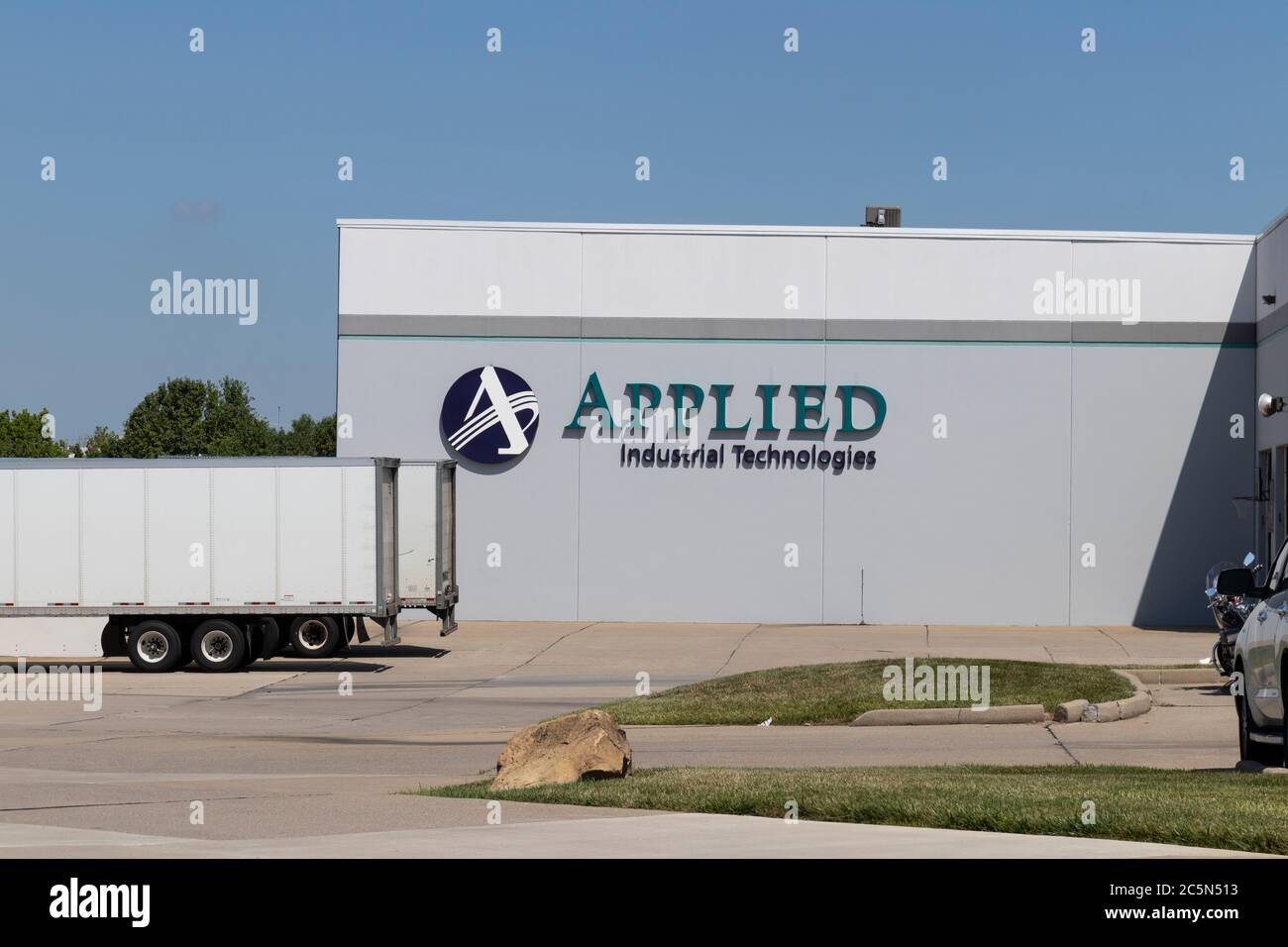 Applied Industrial Technologies Logo