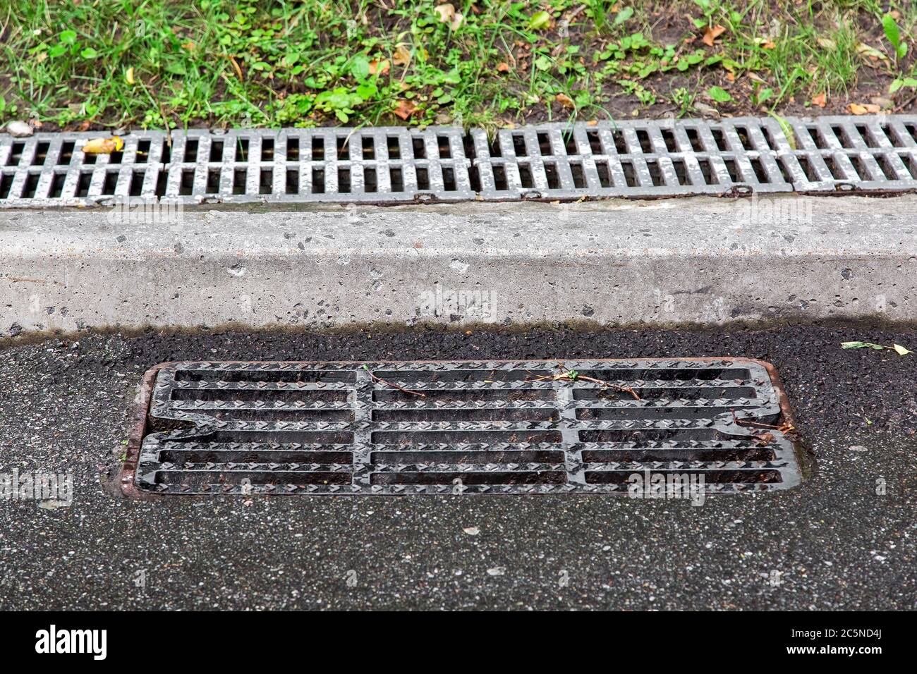 Curb side drain hires stock photography and images Alamy