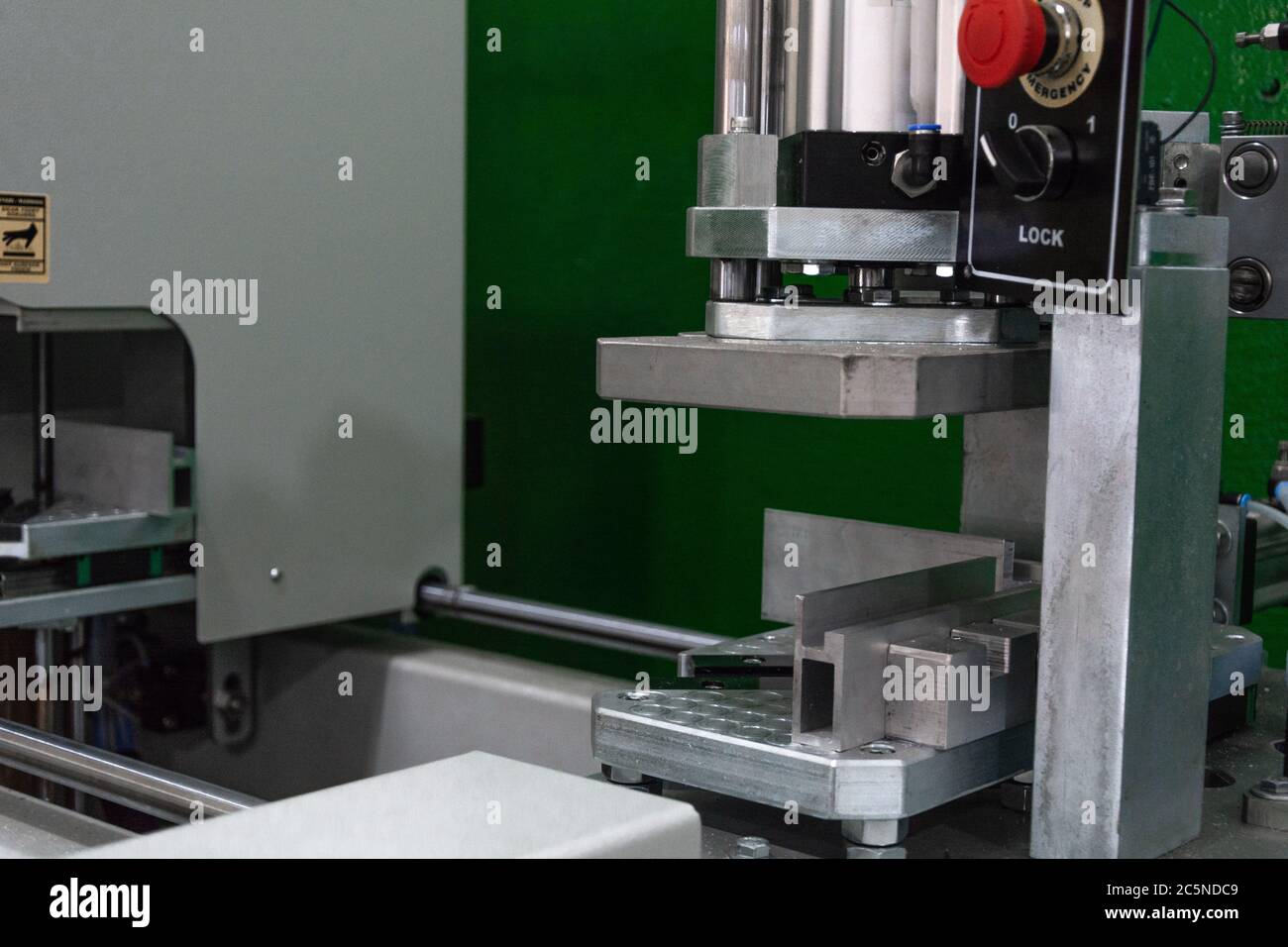 welding machine factory
