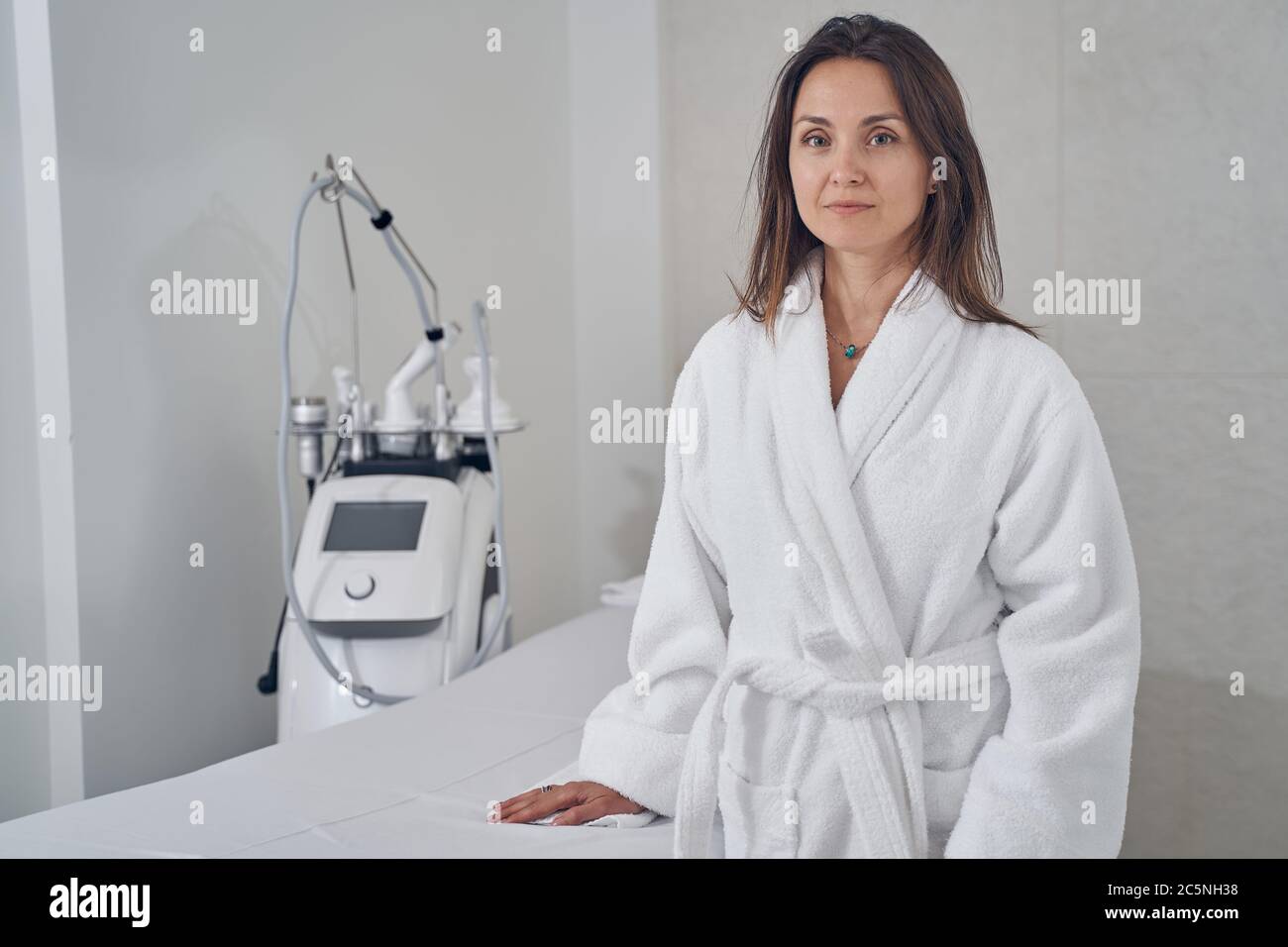 Invasive procedures hi-res stock photography and images - Alamy