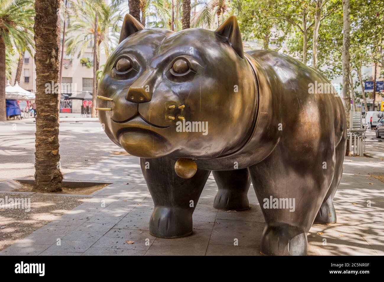 Raval cat sculpture hi-res stock photography and images - Alamy