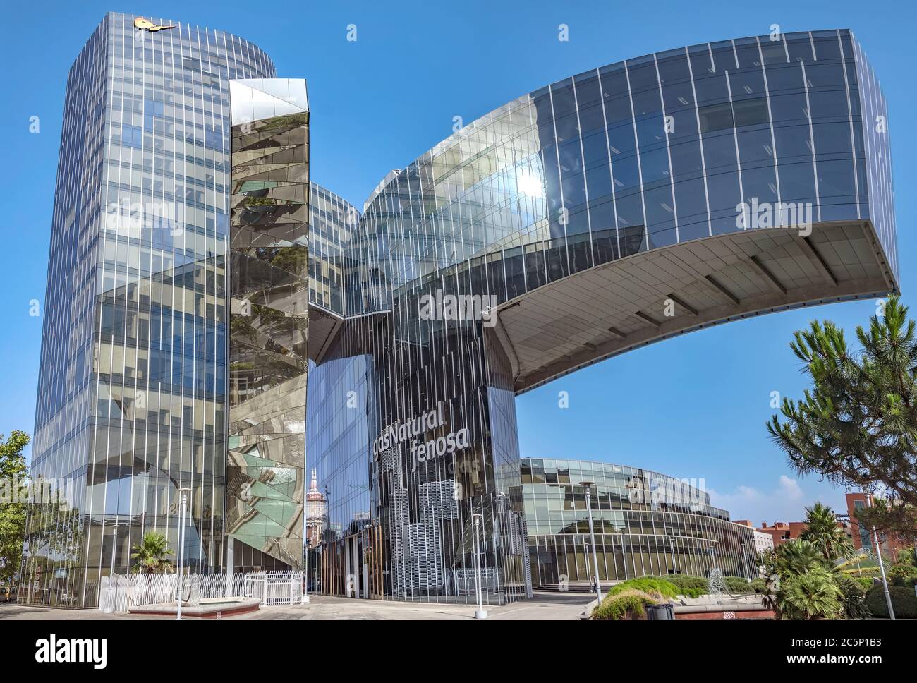 BARCELONA, SPAIN - JULY 4, 2016: Office building of Gas Natural fenosa is a  Spanish natural gas utilities company. The firm is headquartered located i  Stock Photo - Alamy
