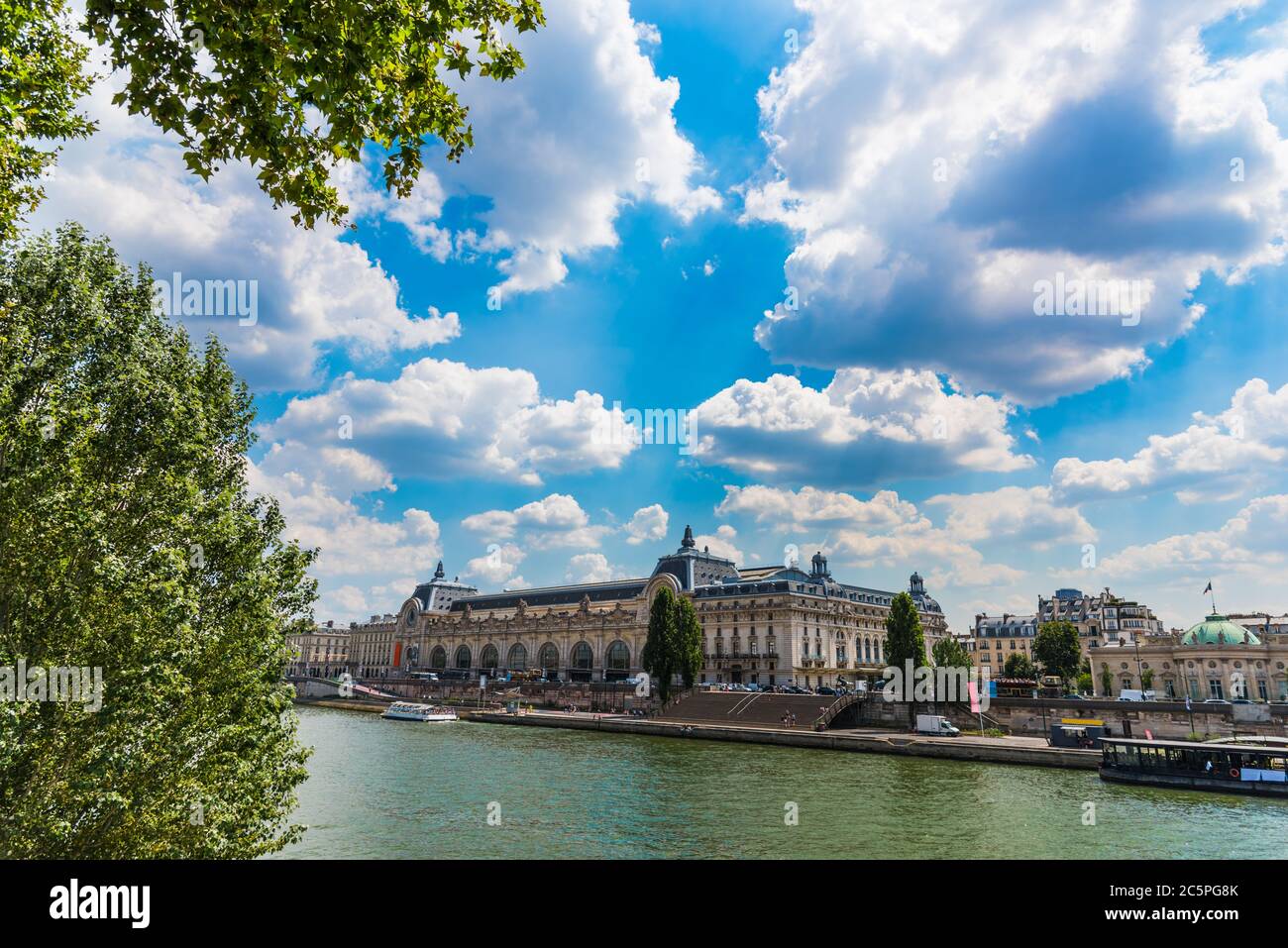 WHAT IS THE SEINE RIVER FAMOUS FOR intelligence overview
