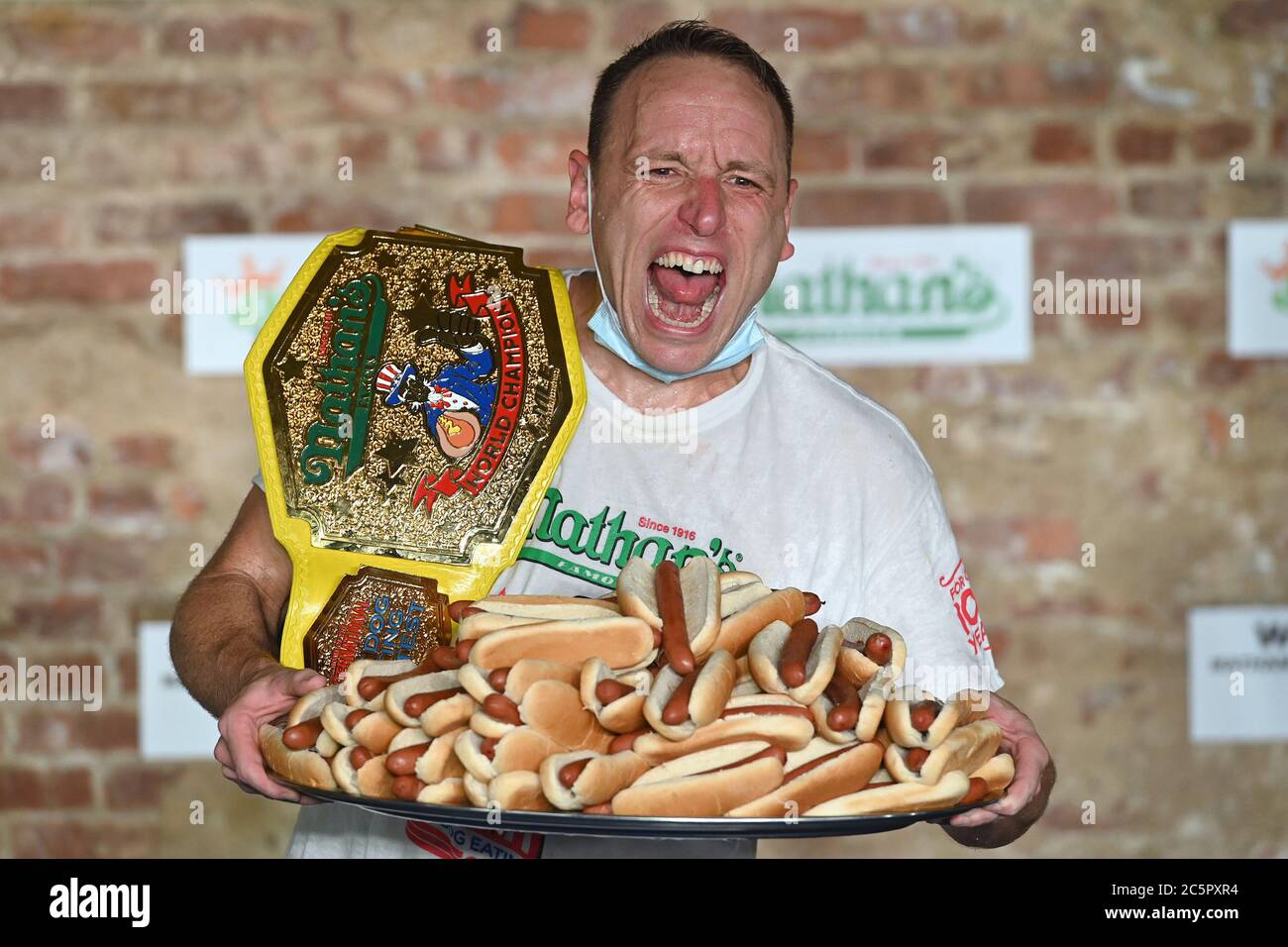 Joey Chestnut High Resolution Stock Photography And Images Alamy