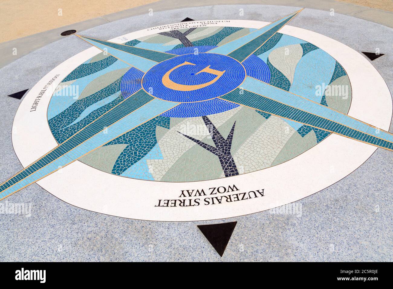 Childrens compass hires stock photography and images Alamy