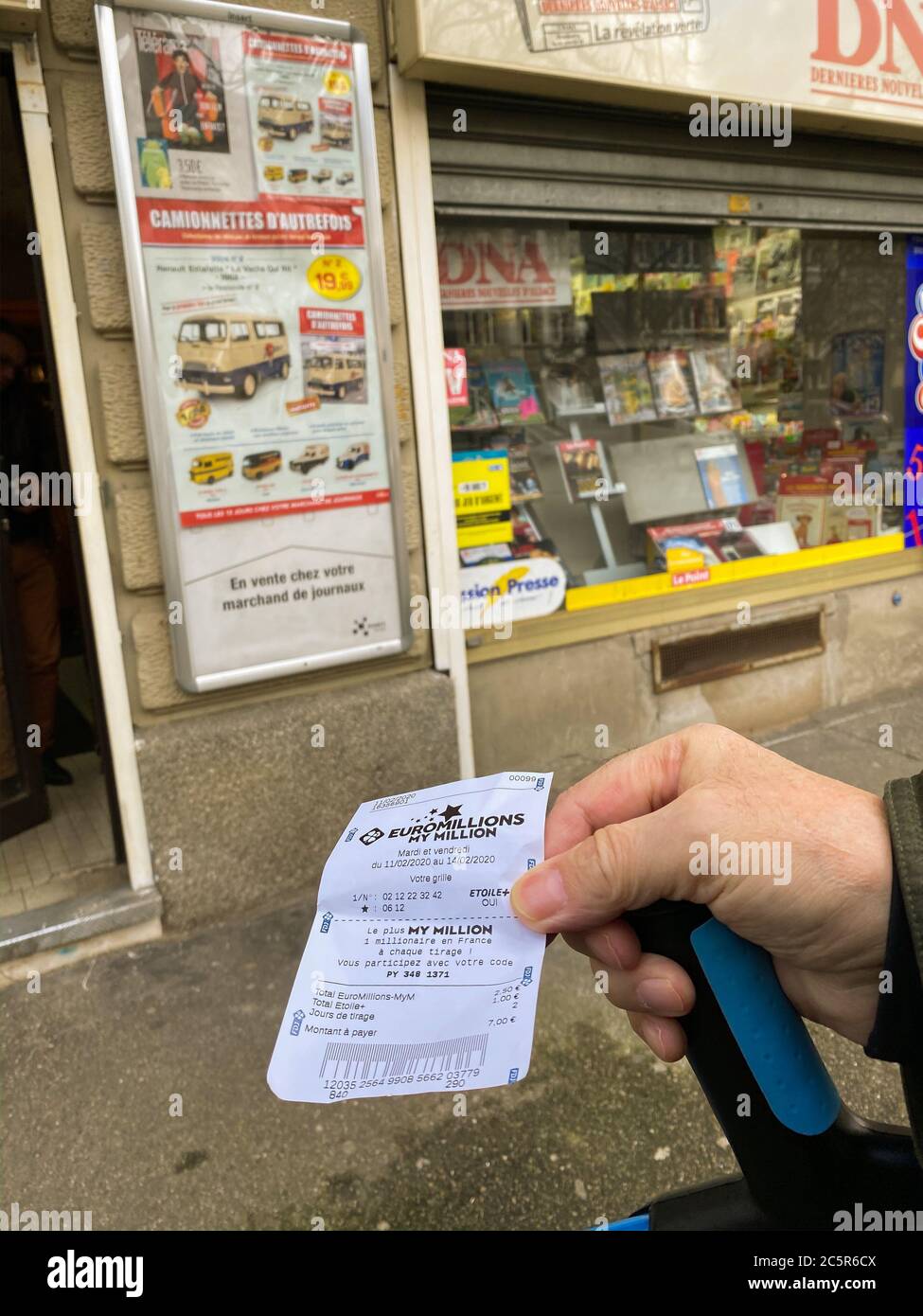 Fake lottery ticket -  France