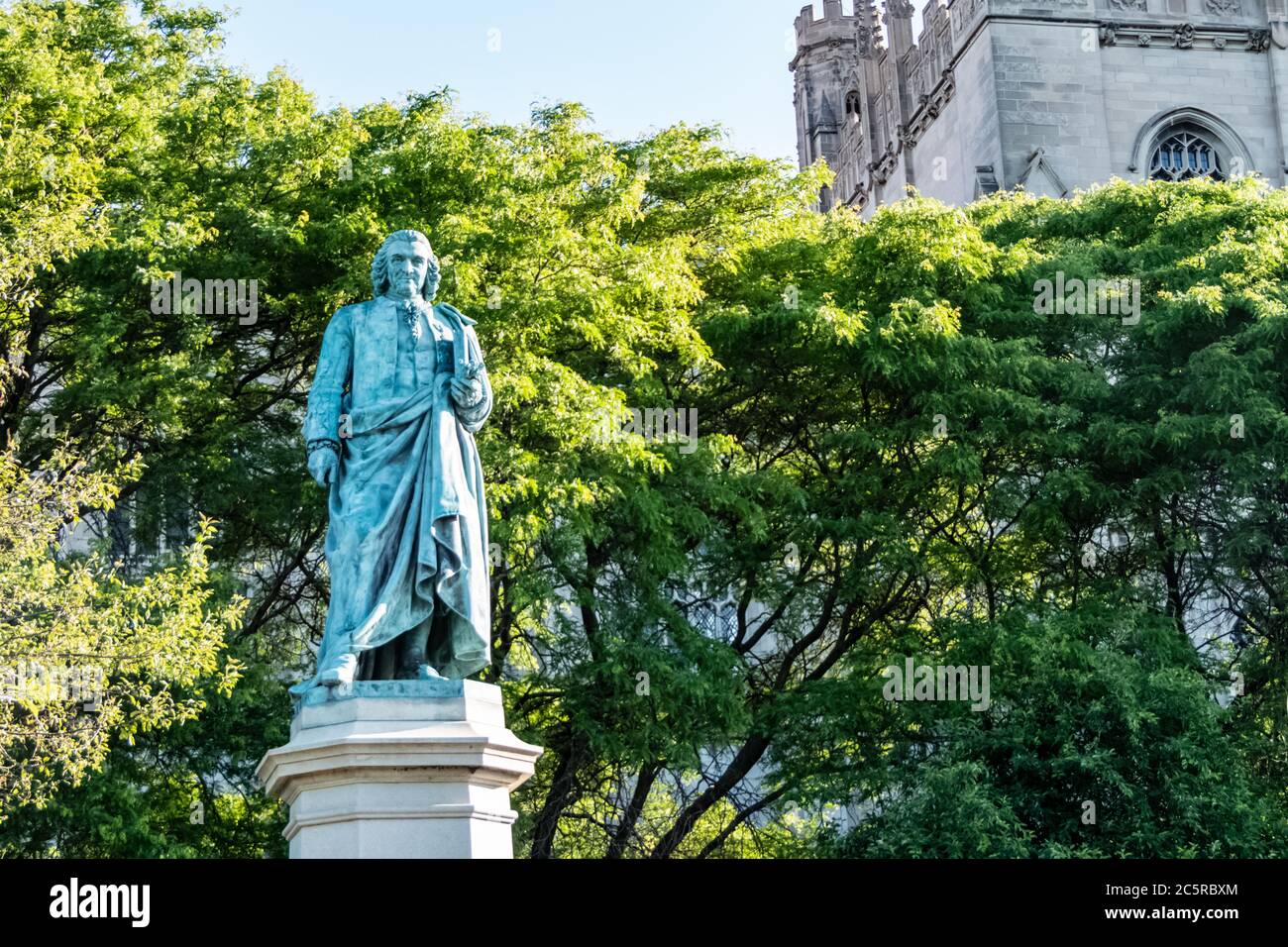 Carl von Linné Monument on the midway Plaisance at the University of Chicago campus - father of modern taxonomy. Stock Photo