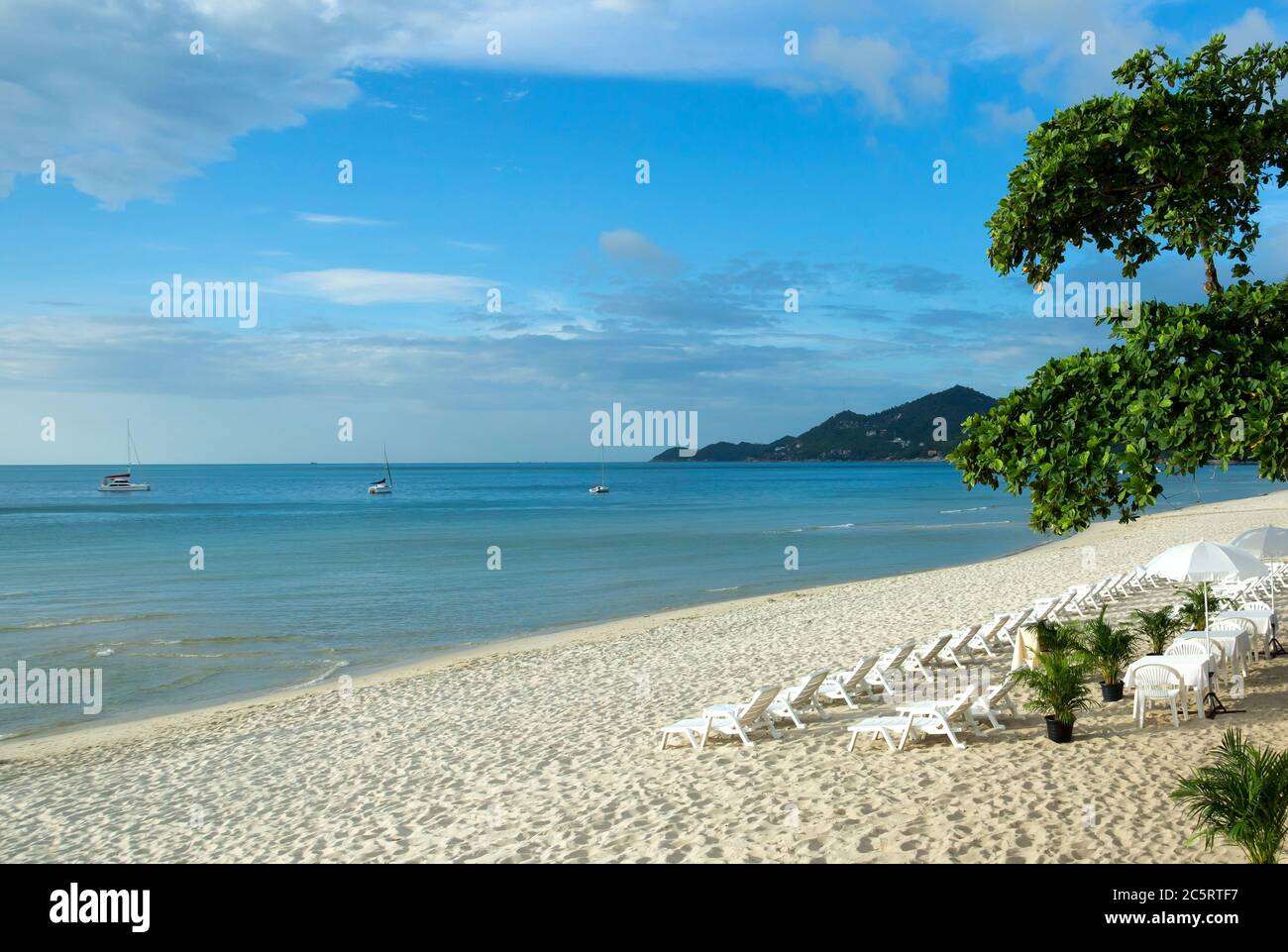 White sand beach chaweng hi-res stock photography and images - Alamy