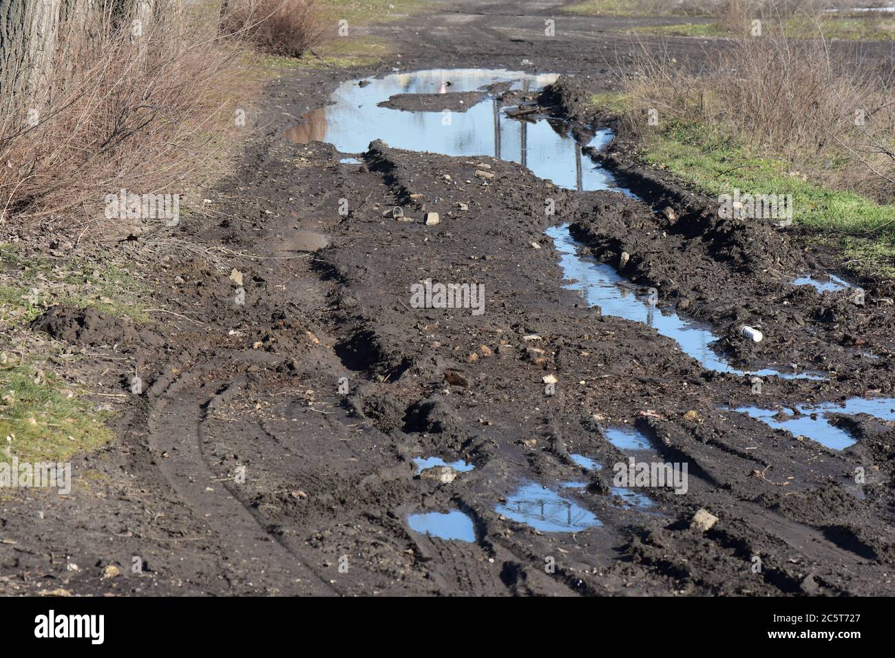 Reflection in mud puddle hi-res stock photography and images - Alamy