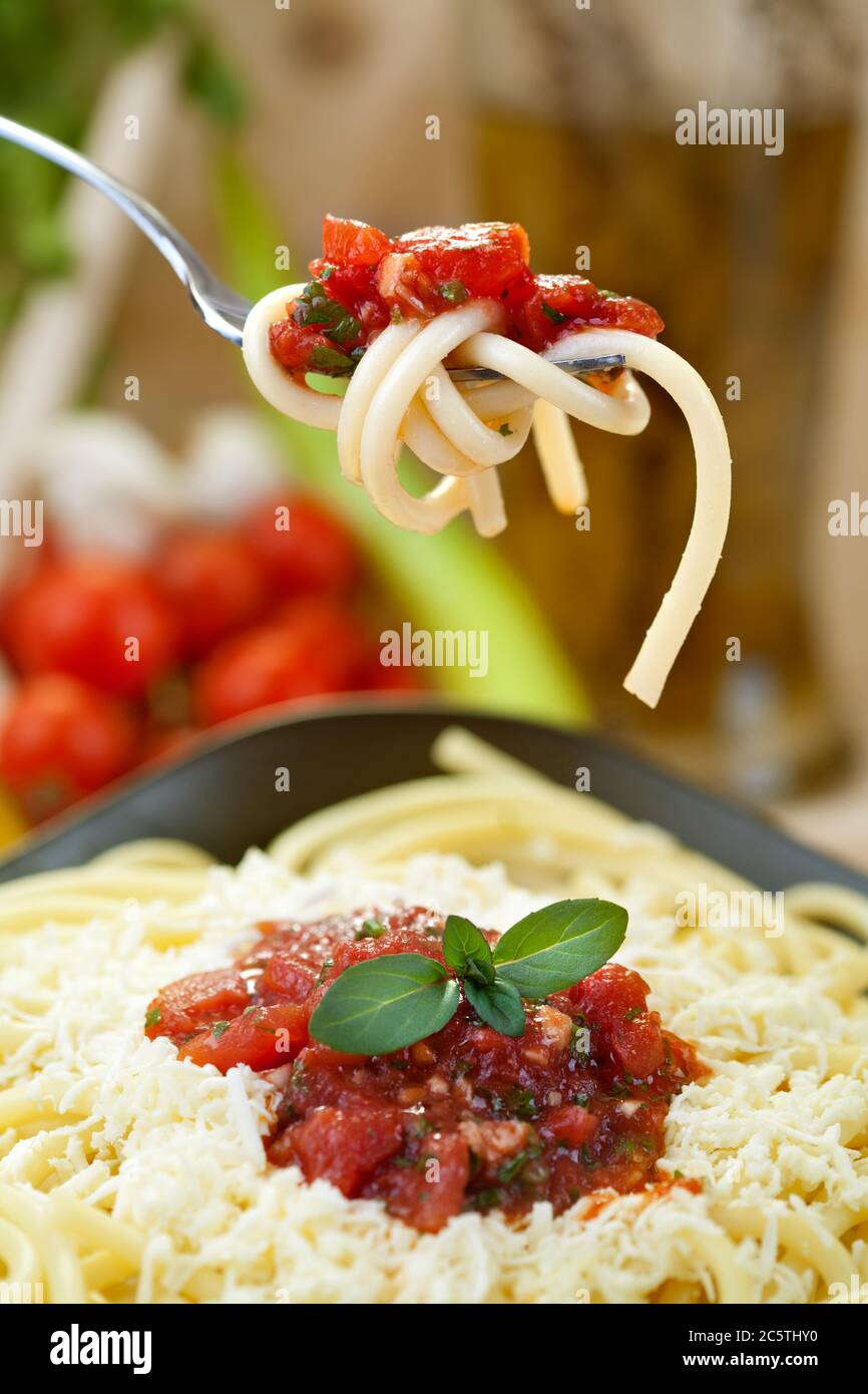 spaghetti with tomato sauce Stock Photo - Alamy