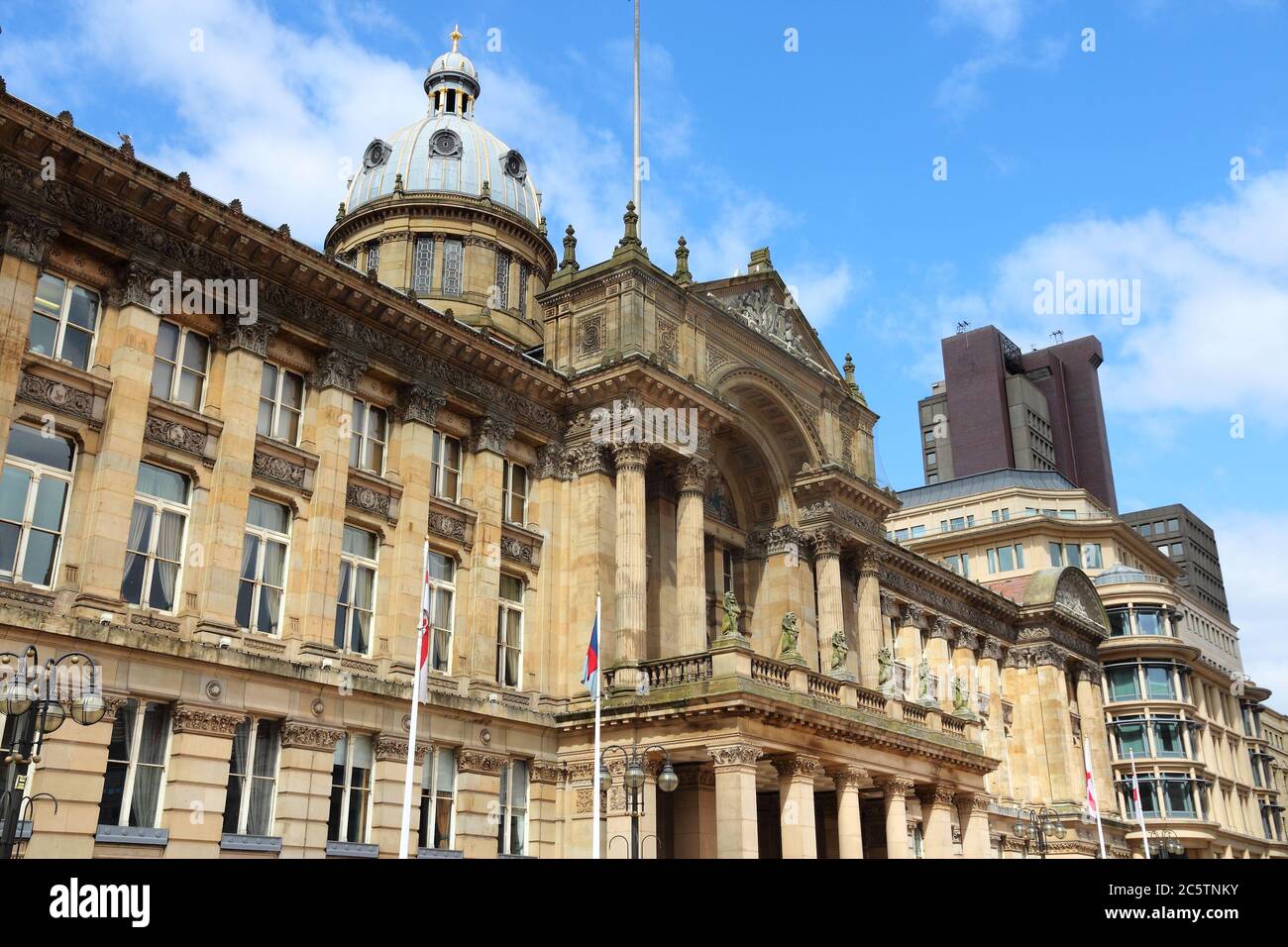Birmingham museum view hi-res stock photography and images - Alamy