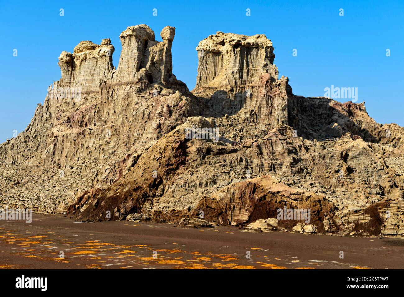 Desert castle composed mostly of salts of potassium and magnesium, salt canyon of the Dallol Volcano, Hamadela, Danakil depression, Ethiopia Stock Photo