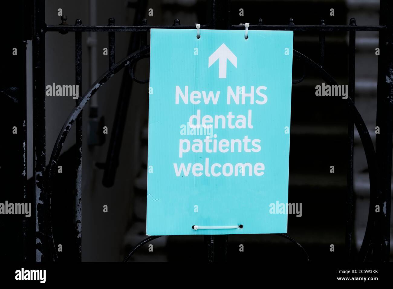 NHS dental patients direction arrow sign Stock Photo Alamy