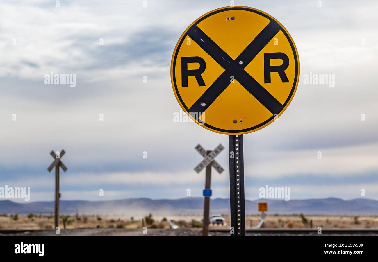 A railroad crossing in rural New Mexico Stock Photo - Alamy