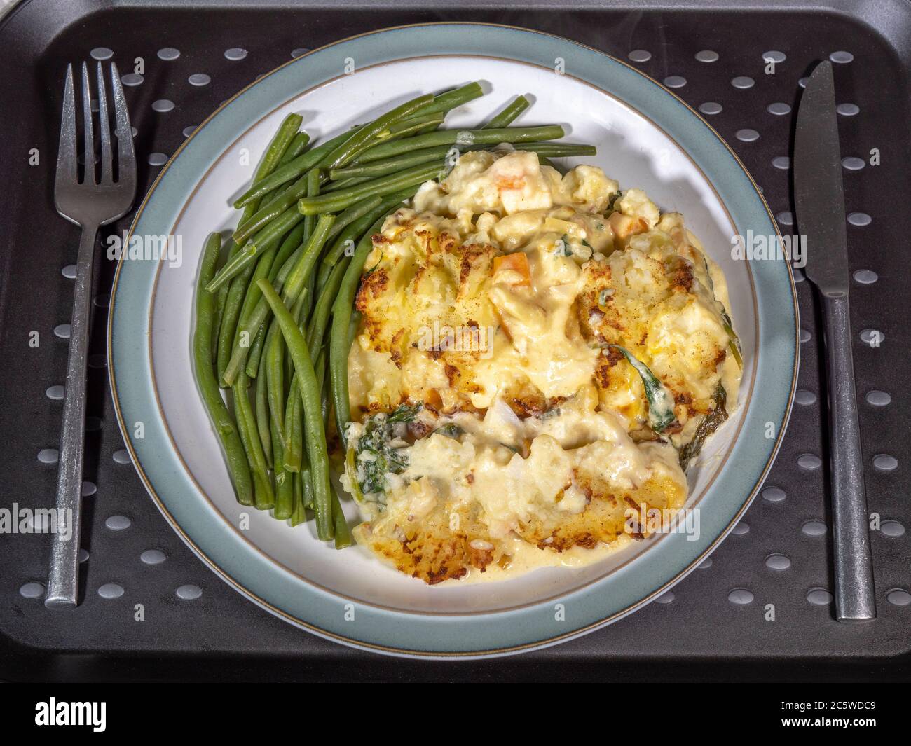 Fish pie green beans hi-res stock photography and images - Alamy