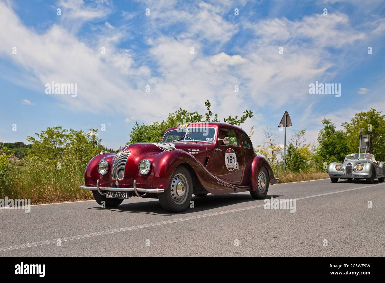 Classic british sedan hi-res stock photography and images - Alamy