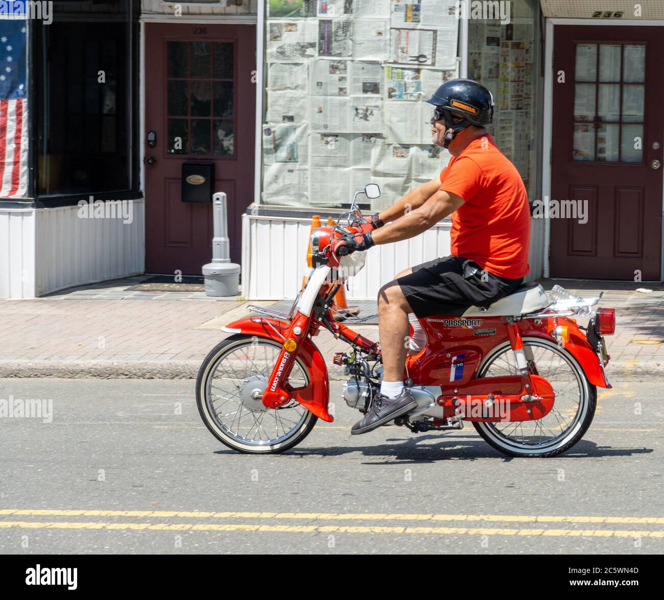 Cars classic america flag hires stock photography and images Alamy