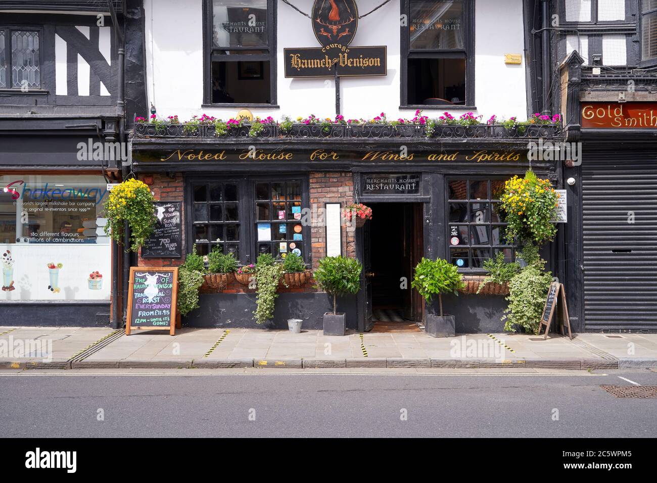 Haunch of Venison historic pub and restaurant in Salisbury Stock Photo