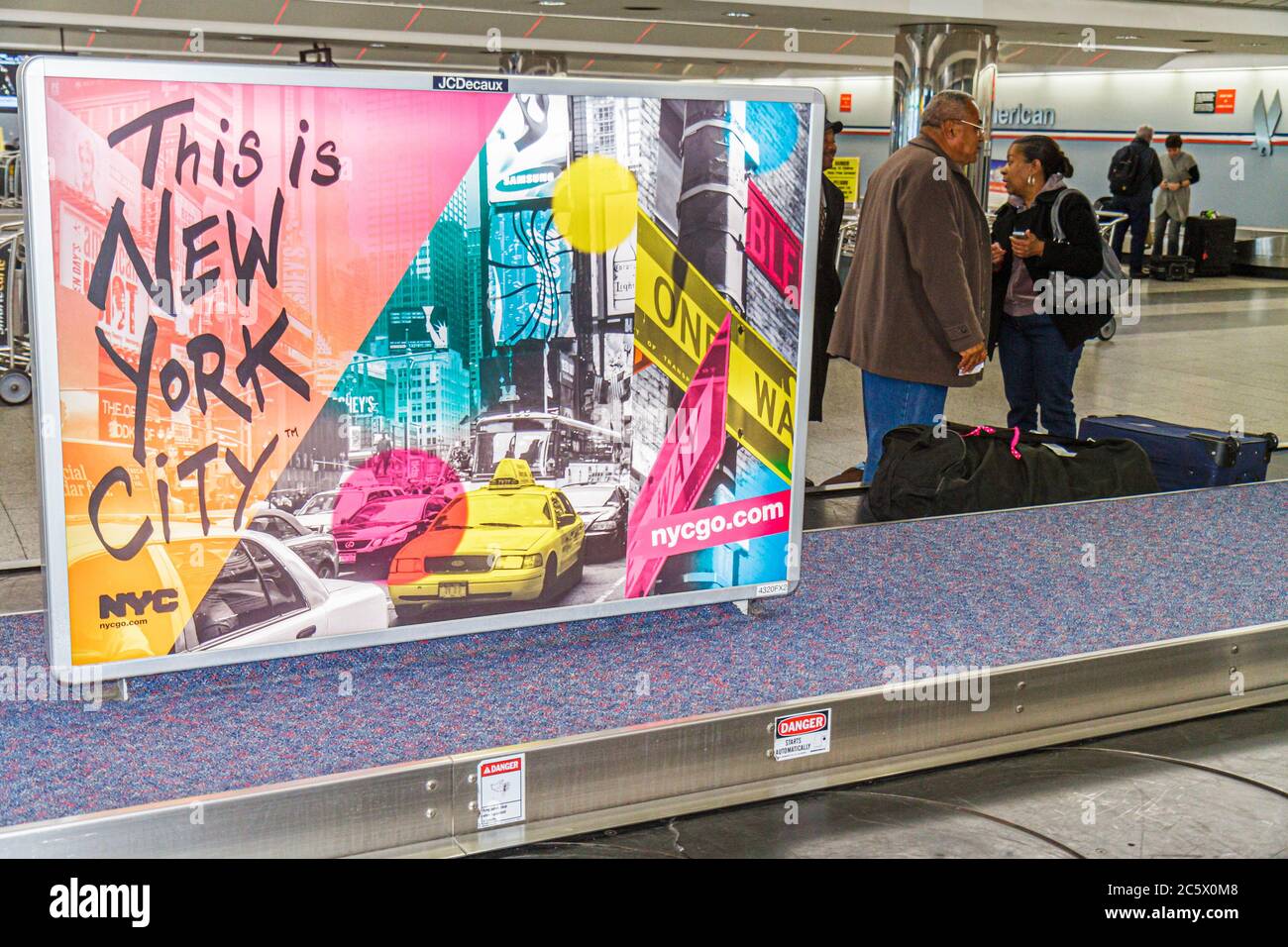 New York,New York City,NYC,Queens,LaGuardia Airport,LGA,arriving flight
