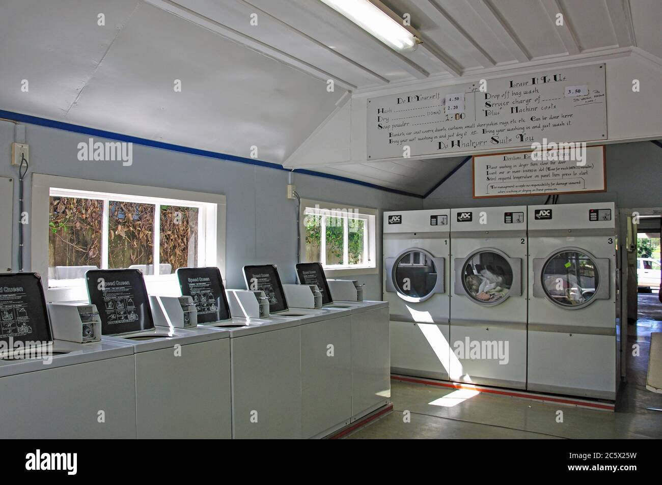 Local laundromat online