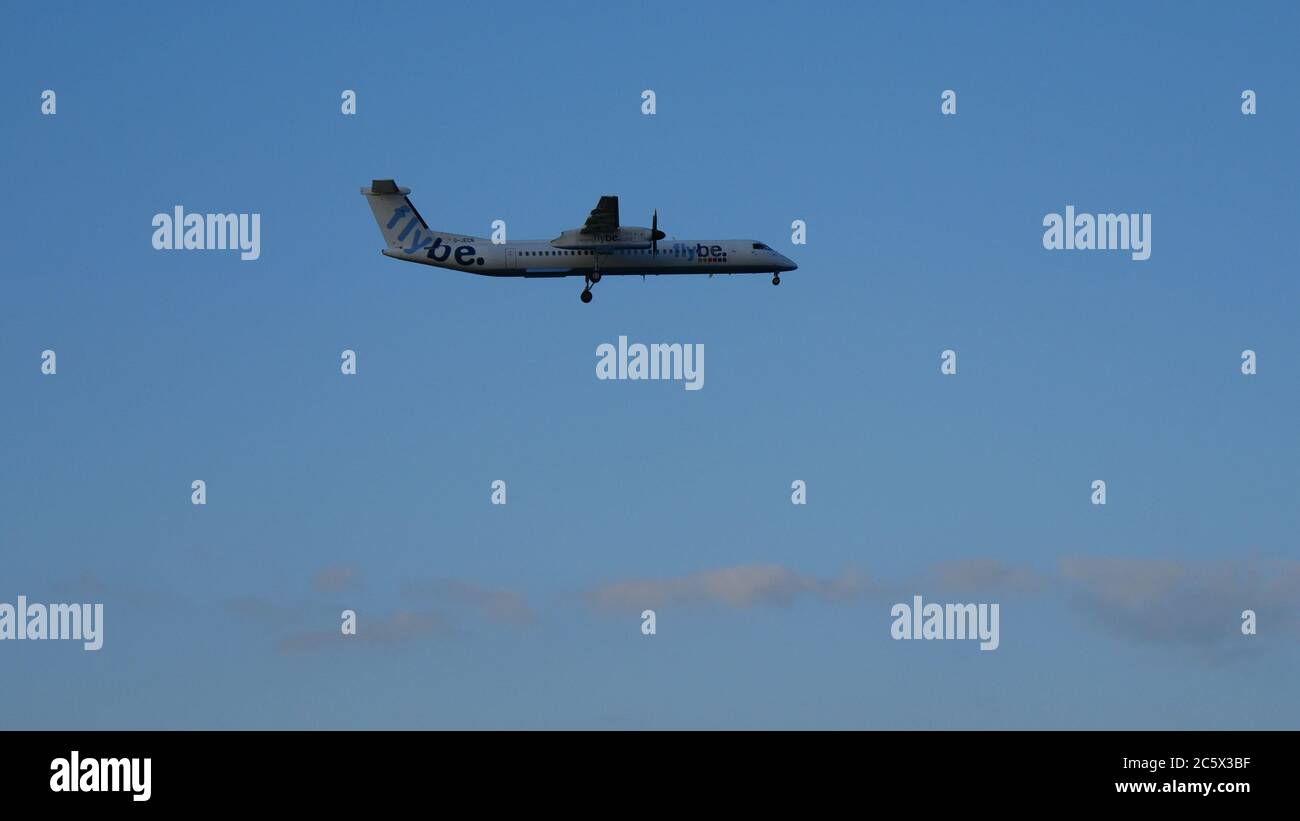 Flybe De Havilland (G-JECN) on final approach to Newquay Airport Stock Photo
