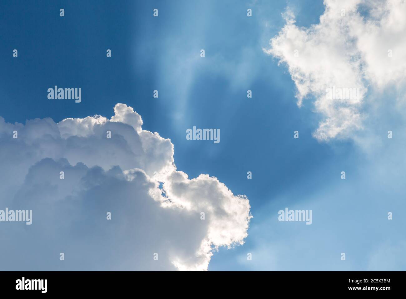 Sunbeams from heaven hi-res stock photography and images - Alamy