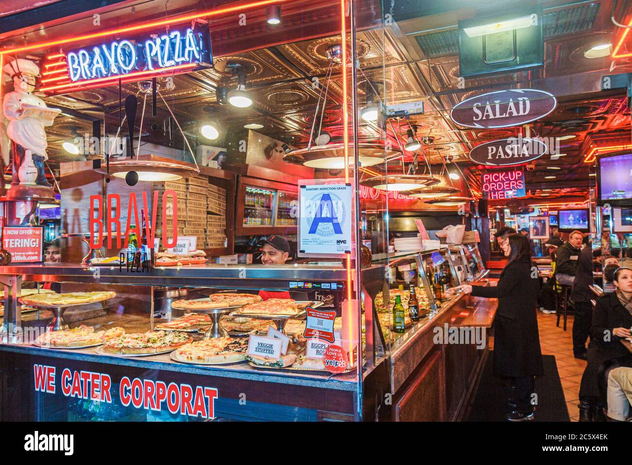 New York,New York City,NYC,Manhattan,Midtown,42nd Street,Bravo Pizza