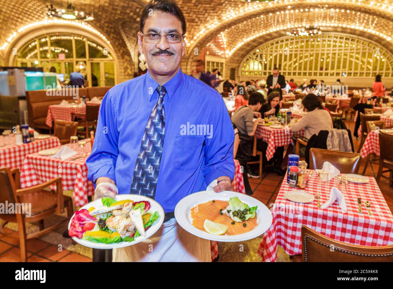 New York City,NYC NY Manhattan,Midtown,nd Street,Grand Central Station,train terminal,Grand Central Oyster Bar,seafood,restaurant restaurants food din Stock Photo