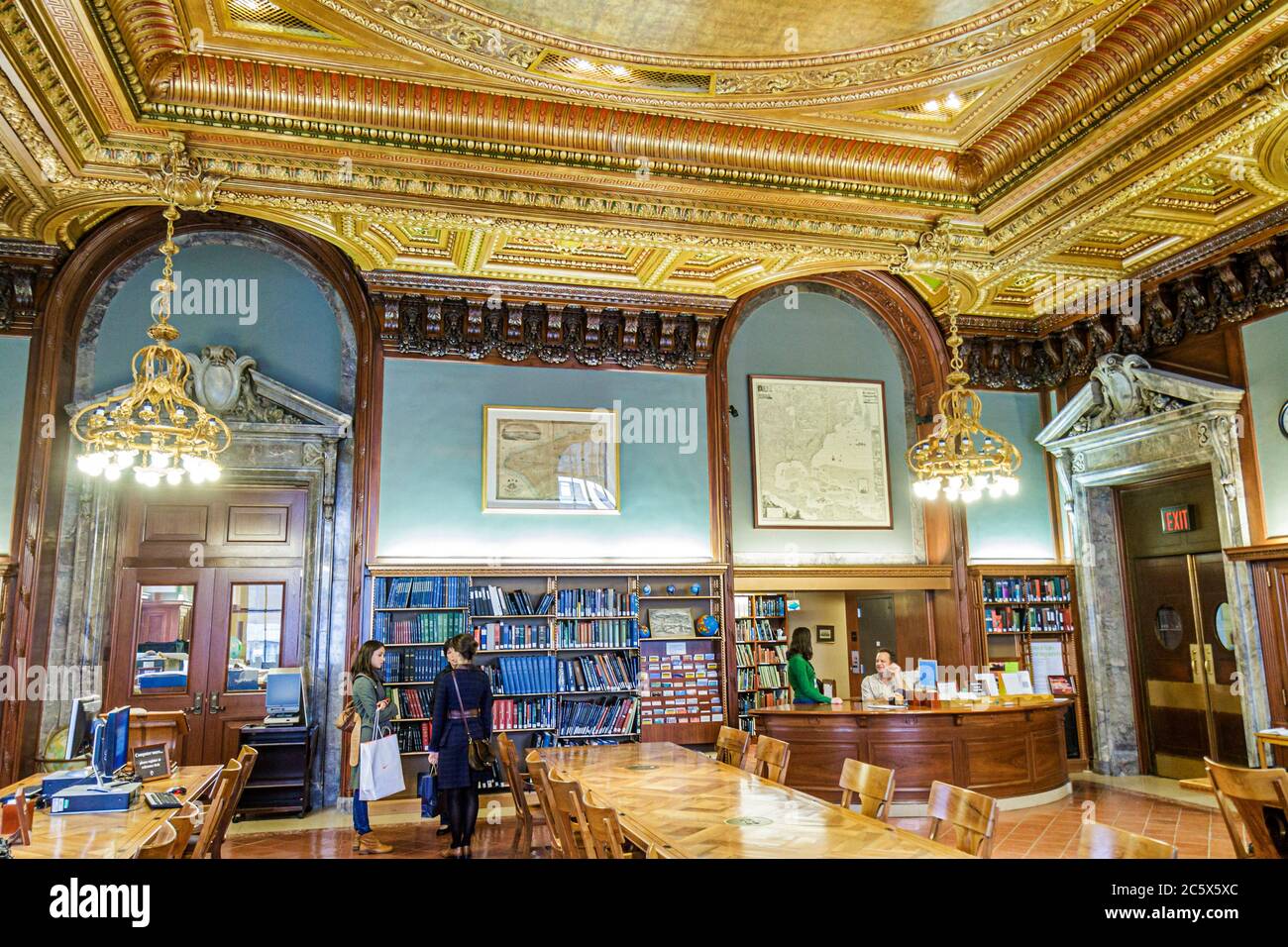 New York City,NYC NY Manhattan,Midtown,5th Fifth Avenue,New York Public Library,landmark historic building,knowledge,collection,book,books,map room,de Stock Photo