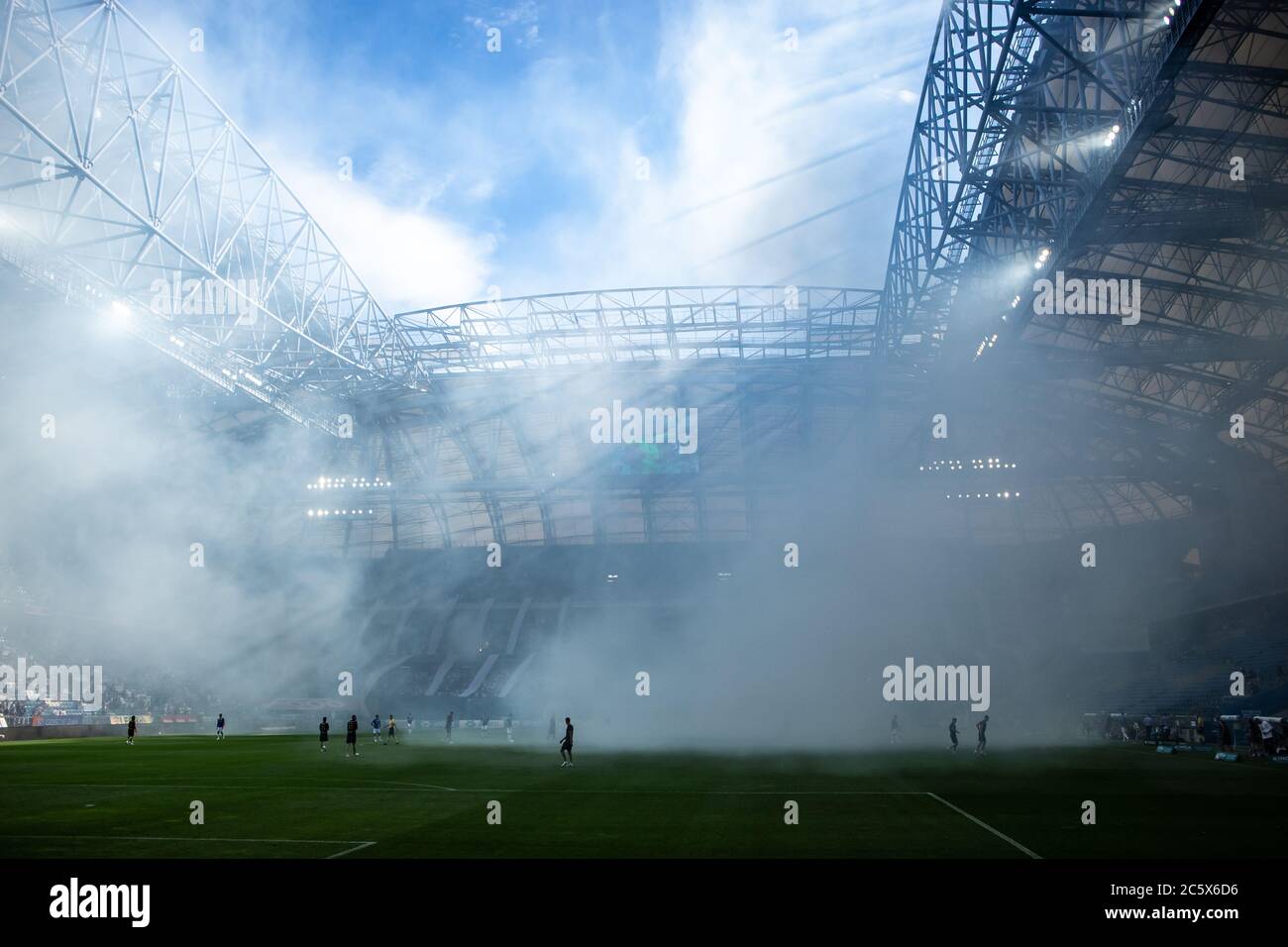 Smoke Poznan High Resolution Stock Photography and Images - Alamy
